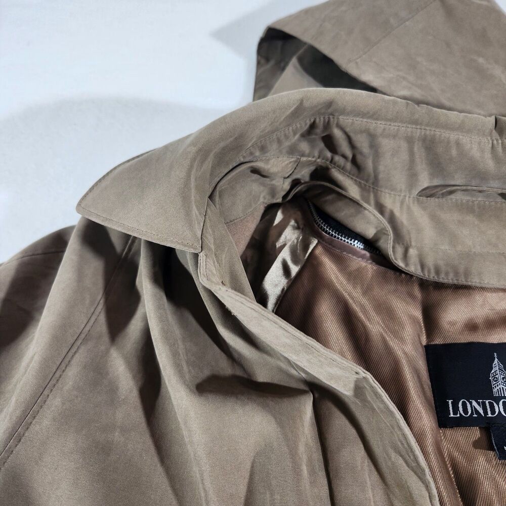Vintage London Fog Maincoat Womens Size Medium  Reg Khaki Made In USA - Picture 7 of 16